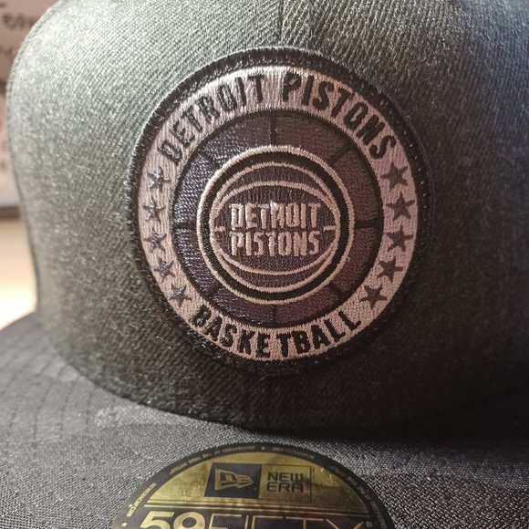 Men's Detroit Pistons New Era Black 2018 Tip Off Series 59FIFTY Fitted Hat - Picture 2 of 8